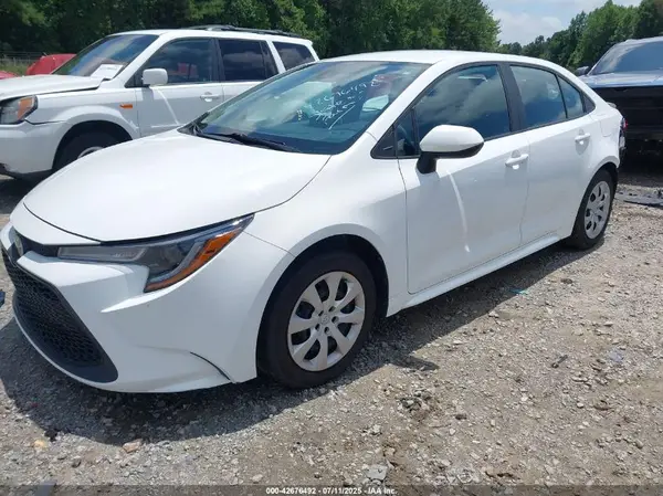 5YFEPMAE3MP267227 2021 TOYOTA COROLLA - Image 2