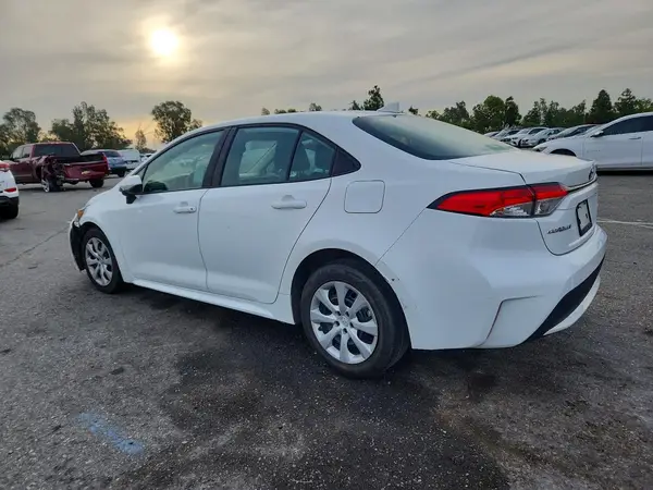 5YFEPMAE3MP268510 2021 TOYOTA COROLLA - Image 2