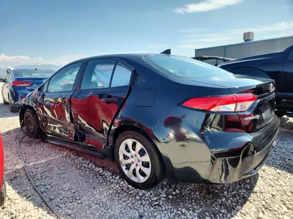 5YFEPMAE3NP271716 2022 TOYOTA COROLLA - Image 2