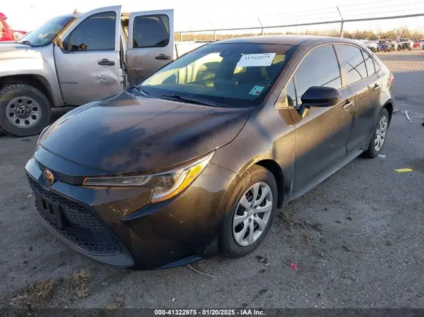 5YFEPMAE3NP272882 2022 TOYOTA COROLLA - Image 2