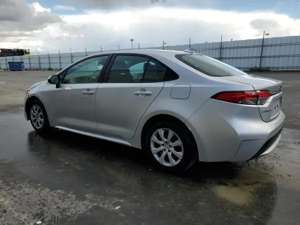 5YFEPMAE3NP273143 2022 TOYOTA COROLLA - Image 2