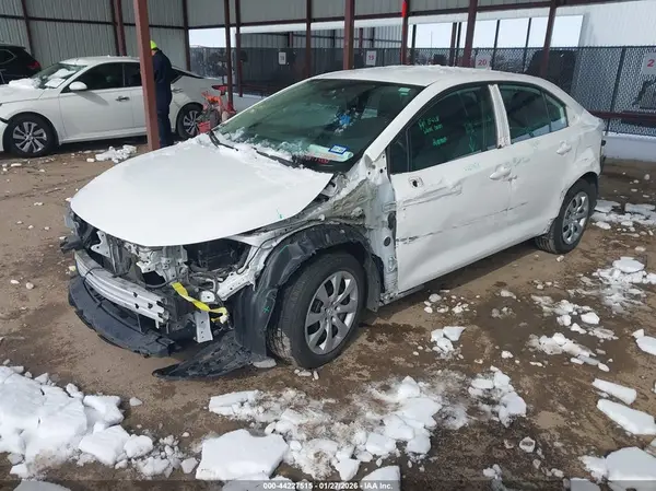 5YFEPMAE3NP274308 2022 TOYOTA COROLLA - Image 2