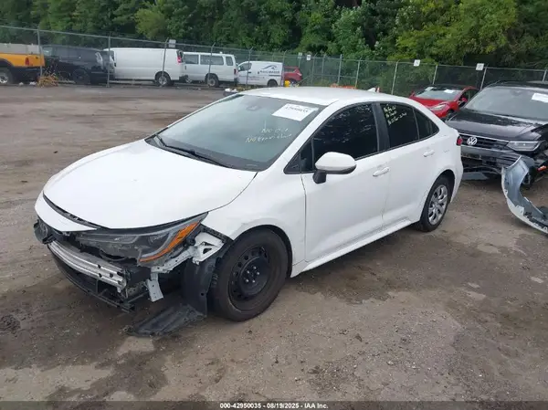 5YFEPMAE3NP274700 2022 TOYOTA COROLLA - Image 2