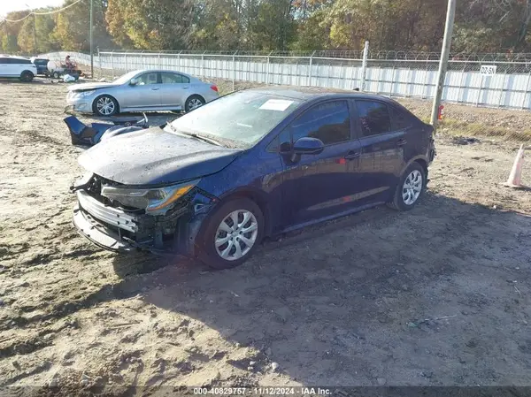 5YFEPMAE3NP279136 2022 TOYOTA COROLLA - Image 2