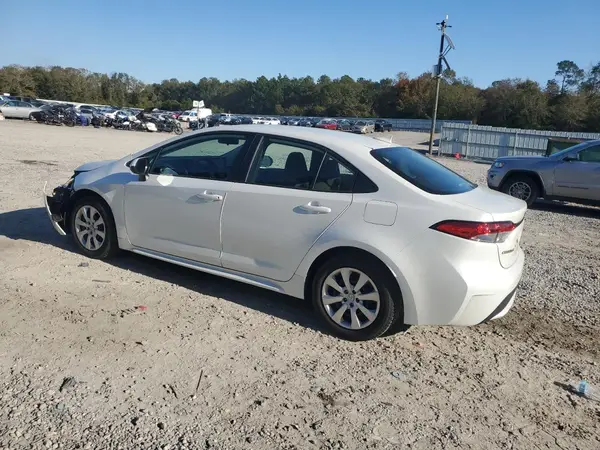 5YFEPMAE3NP283669 2022 TOYOTA COROLLA - Image 2