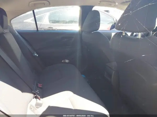 5YFEPMAE3NP286815 2022 TOYOTA COROLLA - Image 8