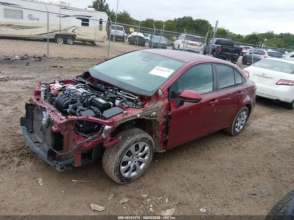 5YFEPMAE3NP289729 2022 TOYOTA COROLLA - Image 2