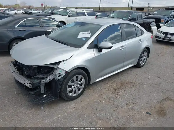 5YFEPMAE3NP295997 2022 TOYOTA COROLLA - Image 2