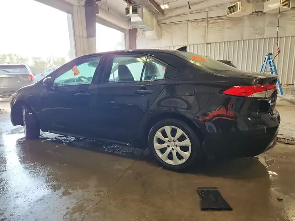 5YFEPMAE3NP296440 2022 TOYOTA COROLLA - Image 2