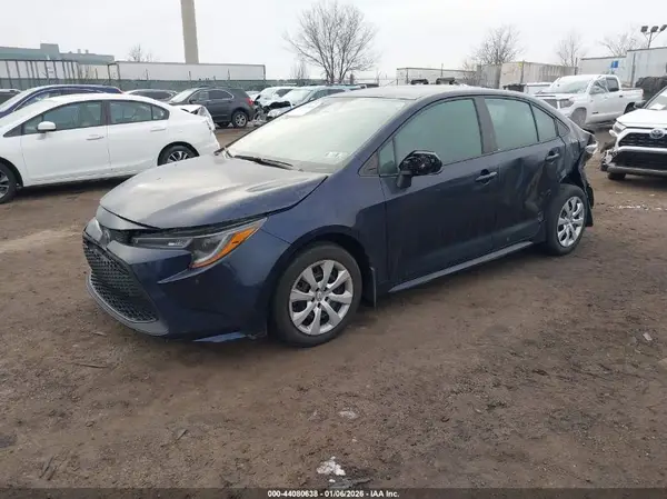 5YFEPMAE3NP297782 2022 TOYOTA COROLLA - Image 2