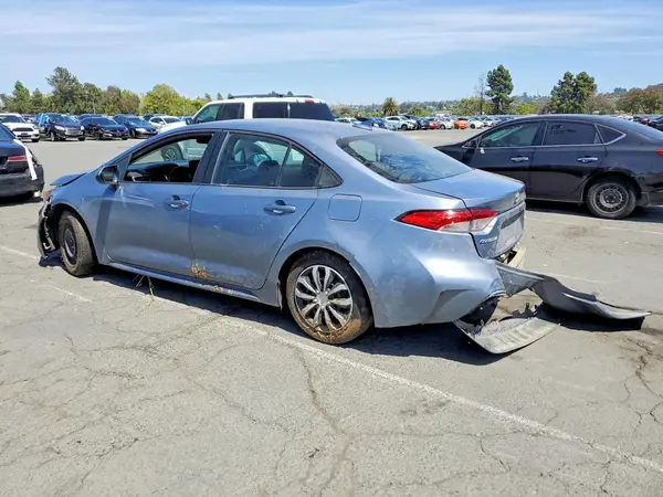 5YFEPMAE3NP303015 2022 TOYOTA COROLLA - Image 2