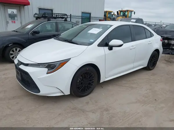 5YFEPMAE3NP309915 2022 TOYOTA COROLLA - Image 2