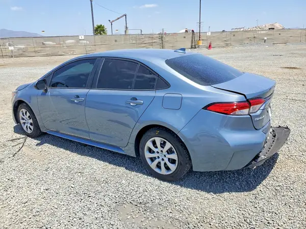5YFEPMAE3NP310949 2022 TOYOTA COROLLA - Image 2