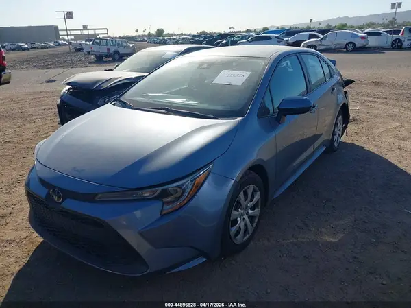 5YFEPMAE3NP320395 2022 TOYOTA COROLLA - Image 2