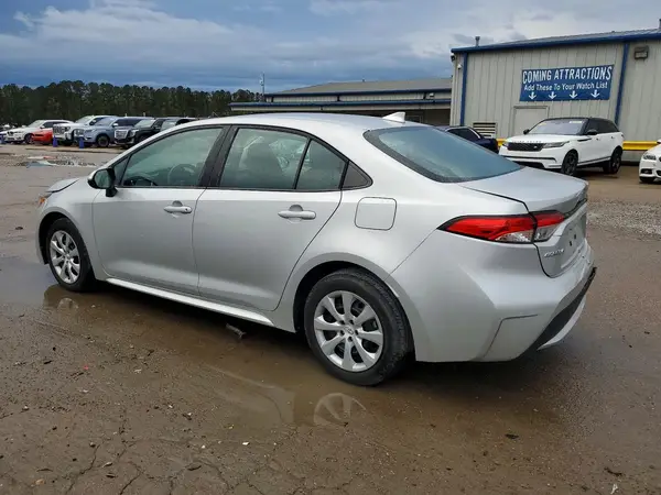 5YFEPMAE3NP323457 2022 TOYOTA COROLLA - Image 2