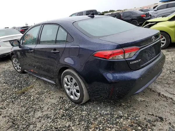 5YFEPMAE3NP324141 2022 TOYOTA COROLLA - Image 2