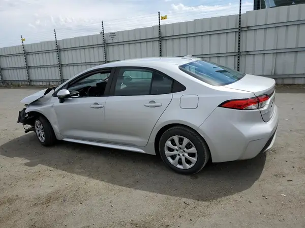 5YFEPMAE3NP325385 2022 TOYOTA COROLLA - Image 2