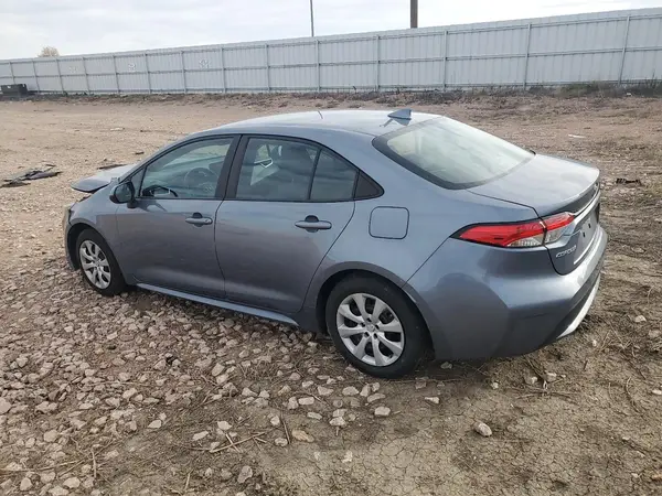 5YFEPMAE3NP326763 2022 TOYOTA COROLLA - Image 2