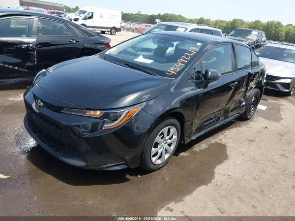 5YFEPMAE3NP327363 2022 TOYOTA COROLLA - Image 2