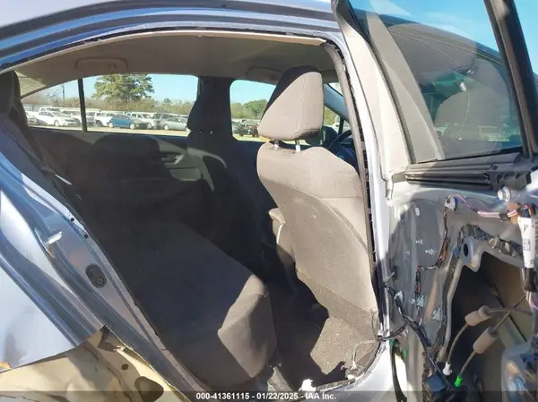 5YFEPMAE3NP335687 2022 TOYOTA COROLLA - Image 8