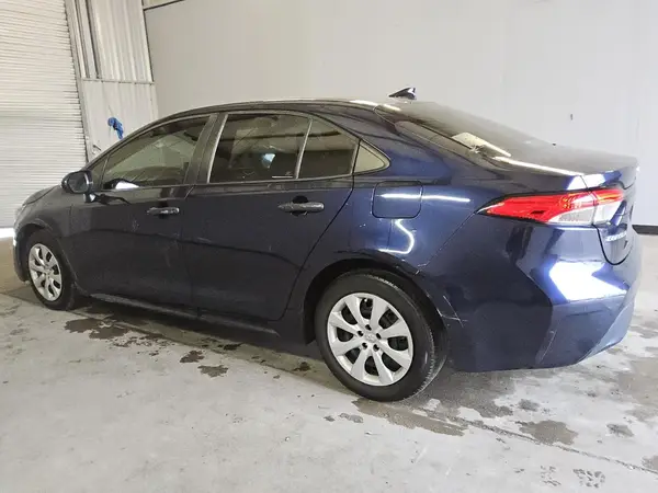 5YFEPMAE3NP337455 2022 TOYOTA COROLLA - Image 2