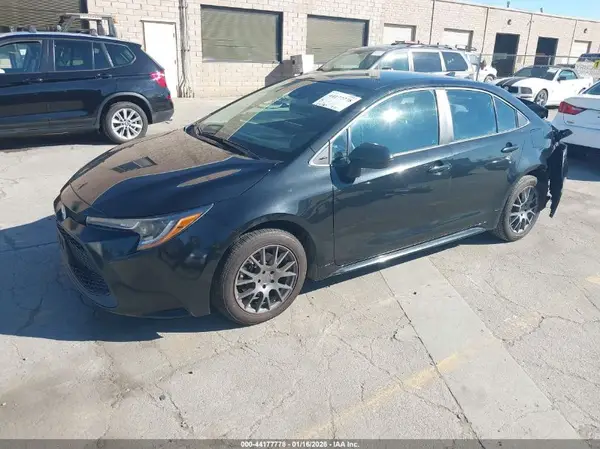 5YFEPMAE3NP340064 2022 TOYOTA COROLLA - Image 2
