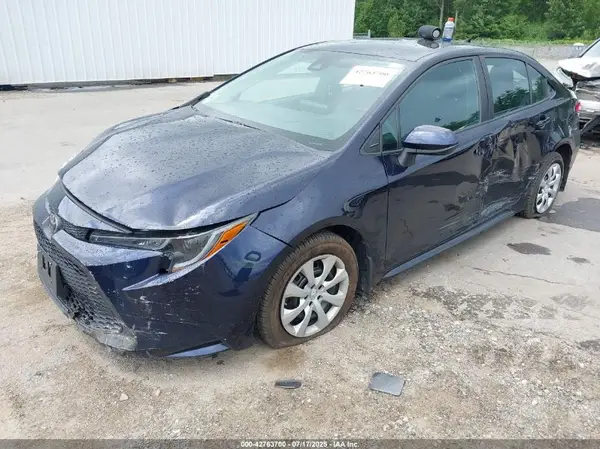 5YFEPMAE3NP346513 2022 TOYOTA COROLLA - Image 2
