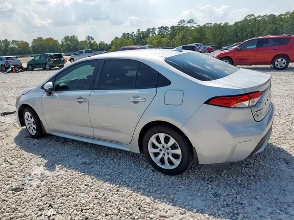 5YFEPMAE3NP346575 2022 TOYOTA COROLLA - Image 2