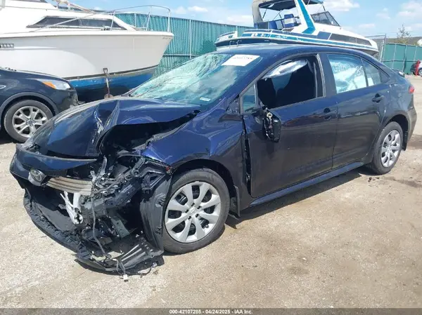5YFEPMAE3NP346625 2022 TOYOTA COROLLA - Image 2