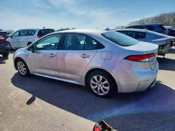 5YFEPMAE3NP348083 2022 TOYOTA COROLLA - Image 2