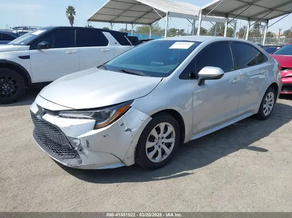 5YFEPMAE3NP355650 2022 TOYOTA COROLLA - Image 2