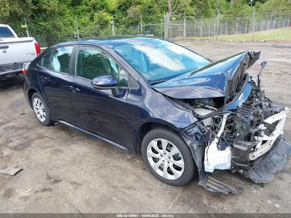 5YFEPMAE3NP356037 2022 TOYOTA COROLLA - Image 1