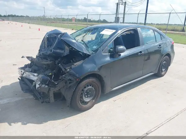 5YFEPMAE3NP356264 2022 TOYOTA COROLLA - Image 2