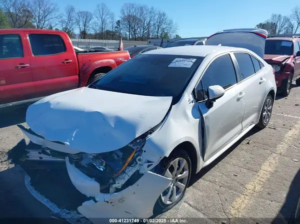 5YFEPMAE3NP360301 2022 TOYOTA COROLLA - Image 2