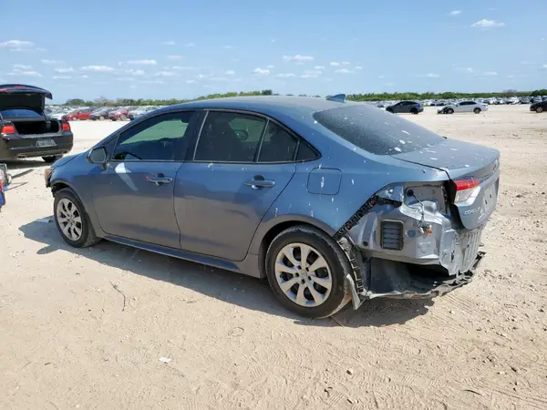 5YFEPMAE3NP366616 2022 TOYOTA COROLLA - Image 2