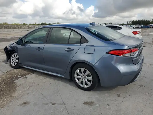 5YFEPMAE3NP366745 2022 TOYOTA COROLLA - Image 2