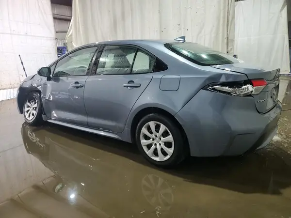 5YFEPMAE3NP367006 2022 TOYOTA COROLLA - Image 2