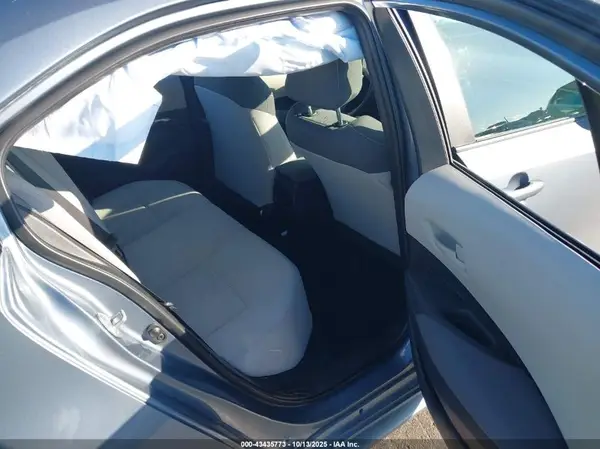 5YFEPMAE3NP367099 2022 TOYOTA COROLLA - Image 8