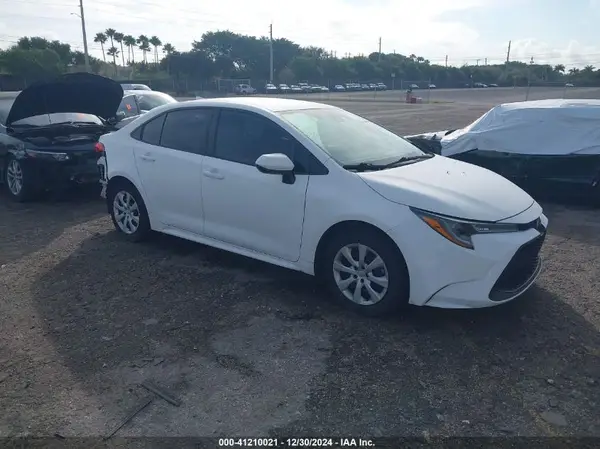 5YFEPMAE3NP370522 2022 TOYOTA COROLLA - Image 1