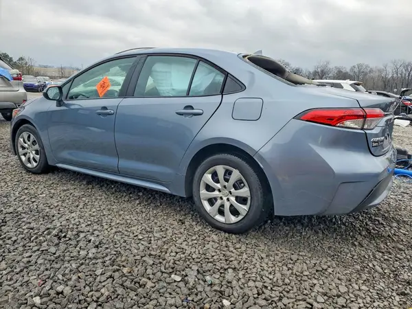 5YFEPMAE3NP375123 2022 TOYOTA COROLLA - Image 2
