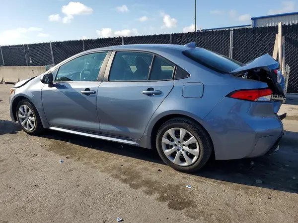 5YFEPMAE3NP376546 2022 TOYOTA COROLLA - Image 2