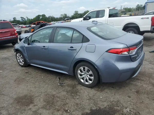 5YFEPMAE3NP377020 2022 TOYOTA COROLLA - Image 2