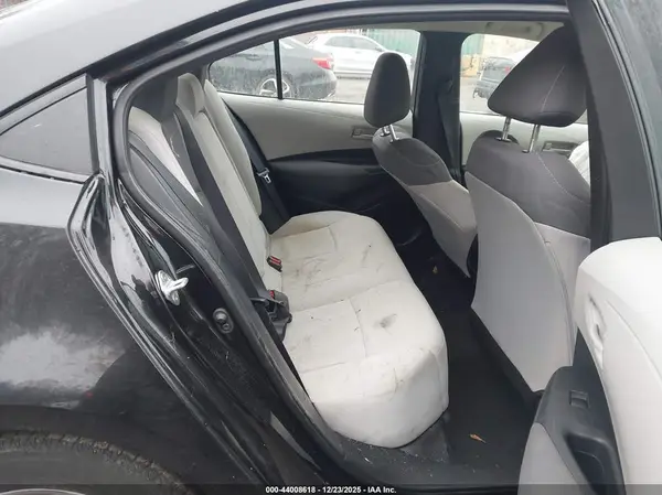 5YFEPMAE3NP377924 2022 TOYOTA COROLLA - Image 8