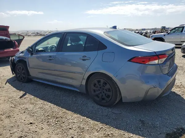 5YFEPMAE3NP379561 2022 TOYOTA COROLLA - Image 2