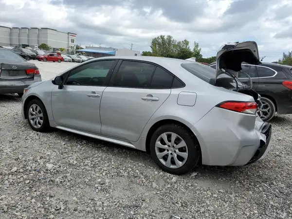 5YFEPMAE3NP381018 2022 TOYOTA COROLLA - Image 2