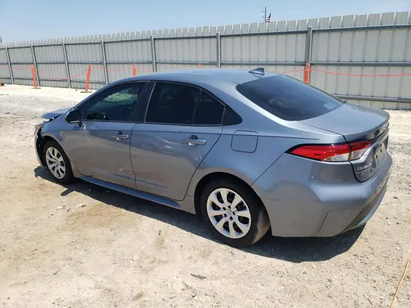 5YFEPMAE3NP381648 2022 TOYOTA COROLLA - Image 2