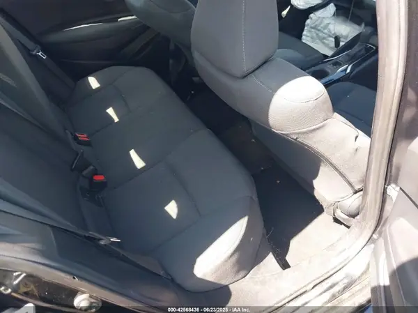 5YFEPMAE3NP382251 2022 TOYOTA COROLLA - Image 8