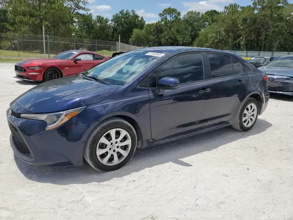 5YFEPMAE3NP385666 2022 TOYOTA COROLLA - Image 1