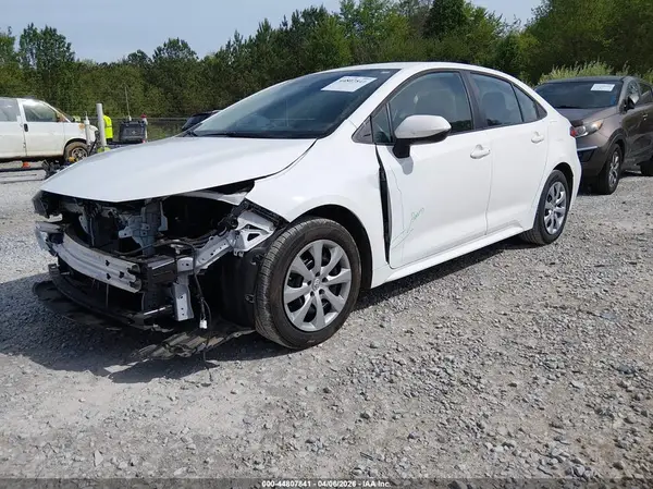 5YFEPMAE3NP385781 2022 TOYOTA COROLLA - Image 2