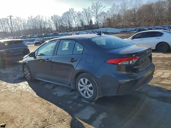 5YFEPMAE3NP386686 2022 TOYOTA COROLLA - Image 2